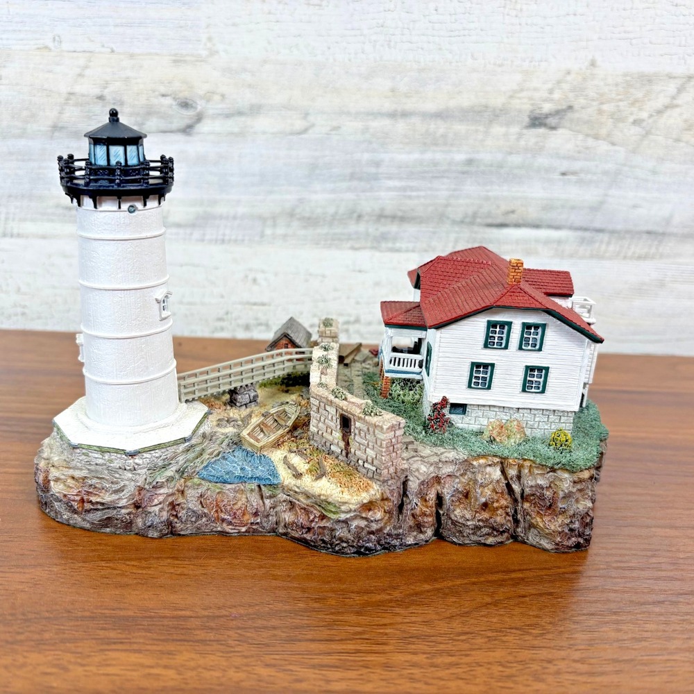Harbour Lights Portsmouth Harbor New Hampshire 259 Sculpture Lighthouse Figurine